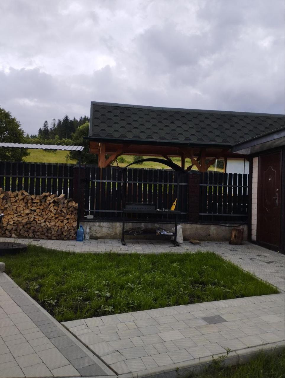 Перлина Карпат Lägenhet Skhidnytsia Exteriör bild