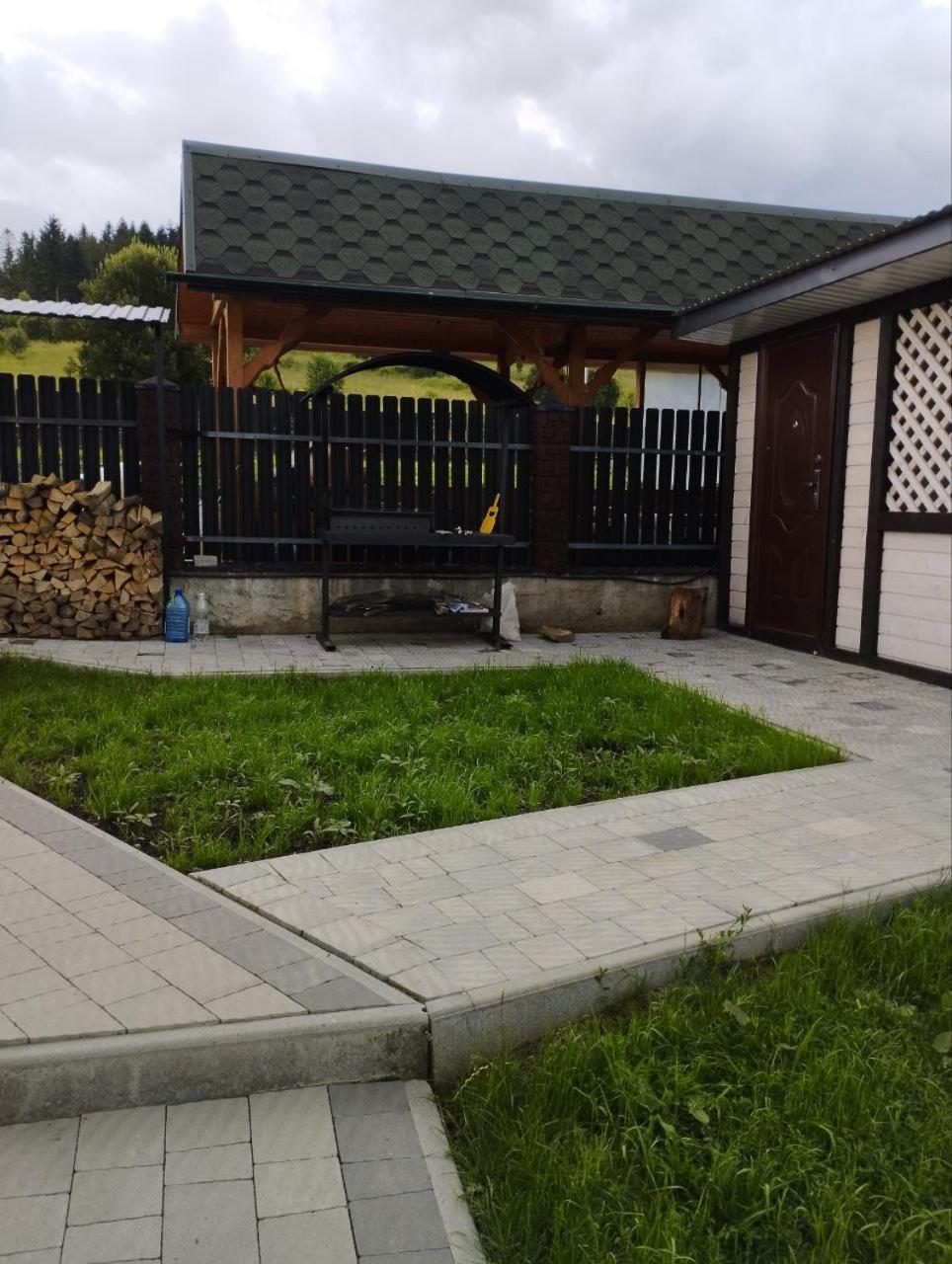 Перлина Карпат Lägenhet Skhidnytsia Exteriör bild