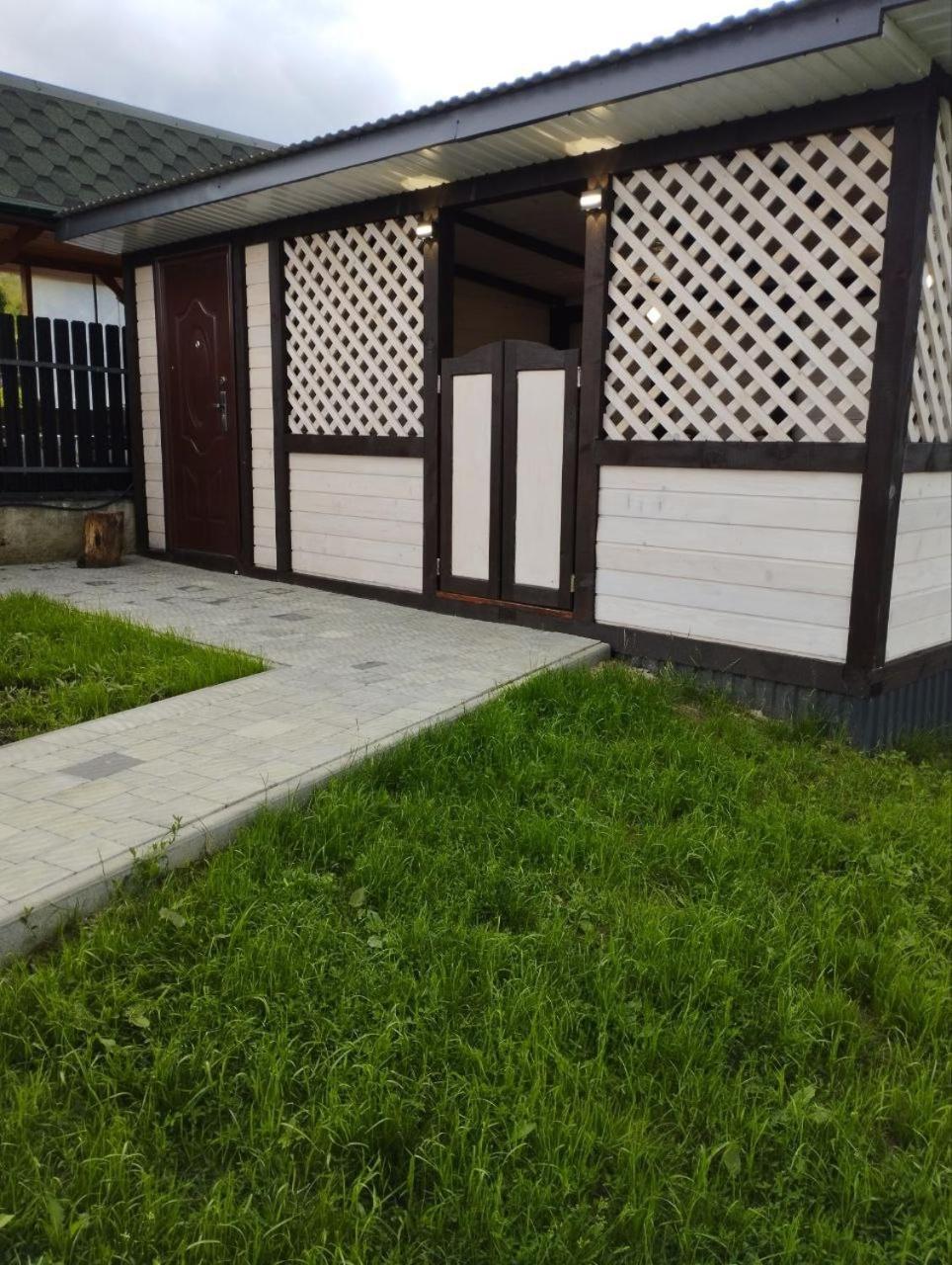 Перлина Карпат Lägenhet Skhidnytsia Exteriör bild